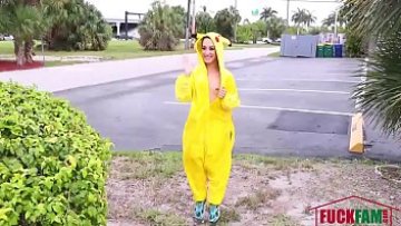 Freya von Doom In Poke dude Go