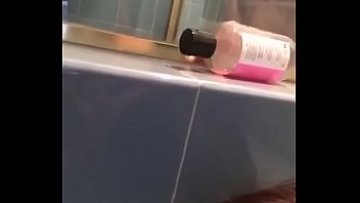 Masterbaiting in bathtub part 1
