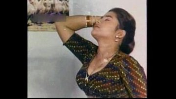 Softcore Romance episodes of Mallu youthful saucy Aunty and stud