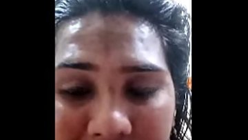Kerala chick demonstrating boobies for currency ( keerthana Rajesh)