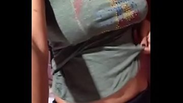 Buxomy Desi nymph Sneha Selfshot 1