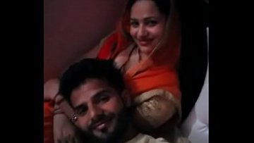 Desi chick pounded guest room hindi