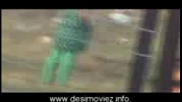 Desi gals pooping outdoor