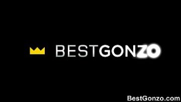 India Summer bounces On fat dick