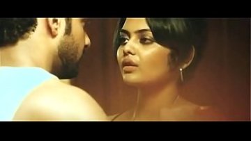 Bengali Actress Saayoni Ghosh torrid smooch and tongue blowing