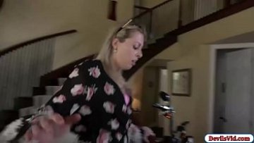 Zoey dumping while getting pounded