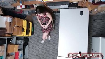 Shoplifting teenage Can screw Secuirty Or Go To jail