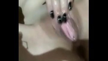 Mi amiga se toca para mi