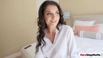 Stepmother Silvia deep throats stepson giant dick
